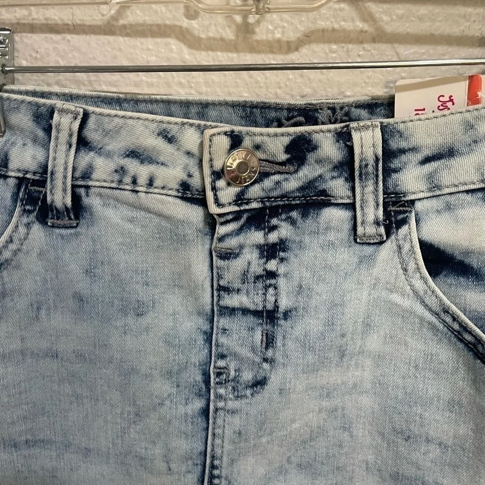 JUSTICE girls Light wash denim skort size 18